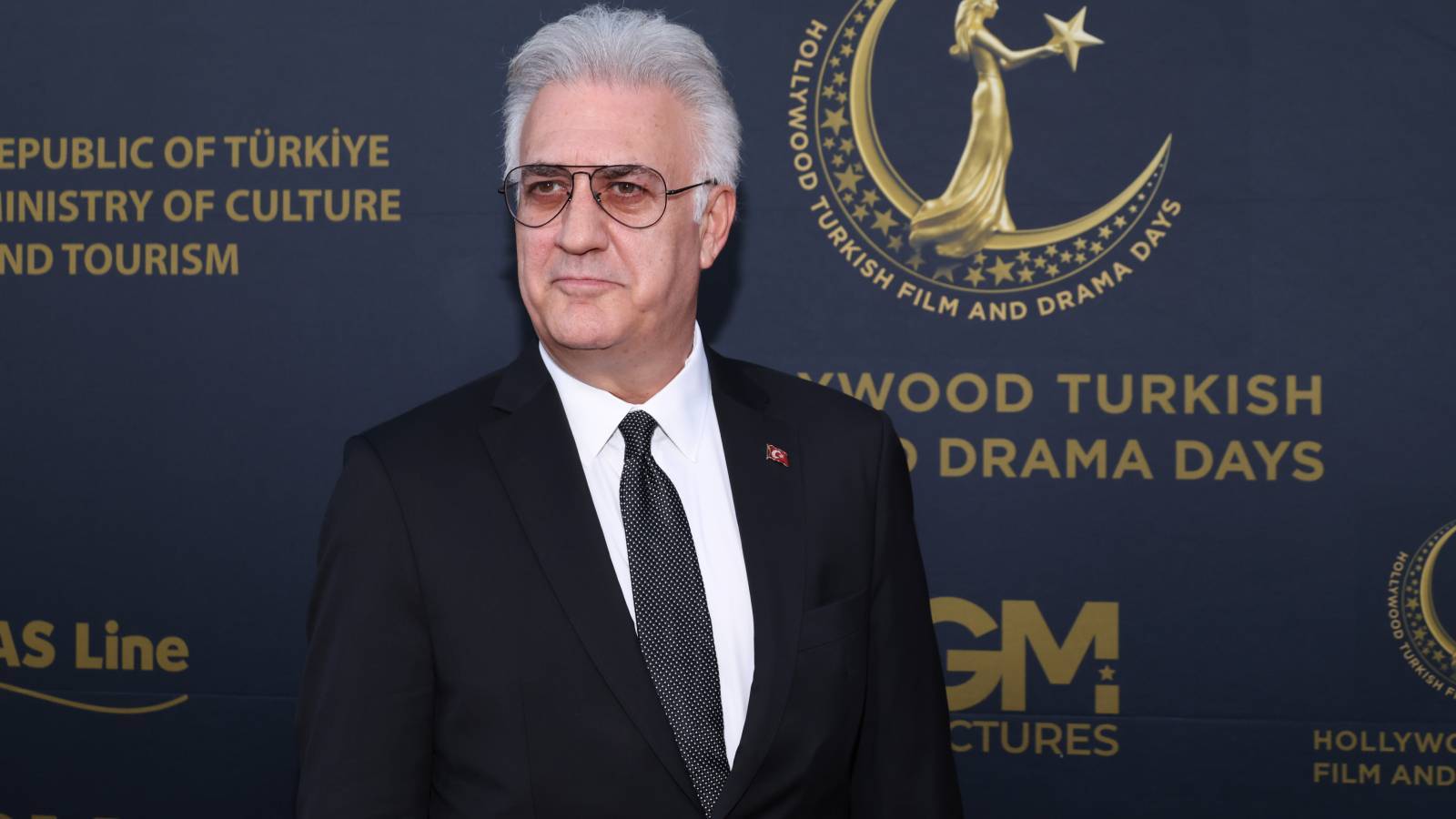 tamer karadagli umuyorum ki cok yakinda oscar sahnesinde de yerimizi alacagiz 5lg3Iqvu.jpg