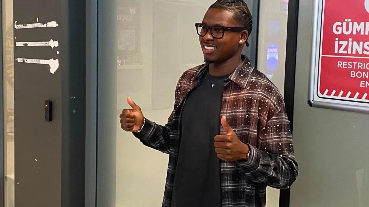 Trabzonsporun yeni transferi kente geldi DQzEtuqs